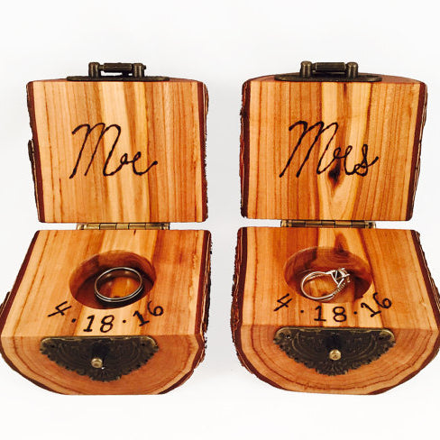 Review of Custom Wood Ring Holder with Flip Top