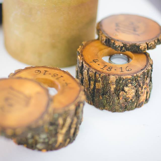 Natural Tree Wood Ring Holder with Rotating Top